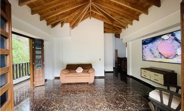 Se vende finca con casa de Lujo en San Roque, Antioquia
