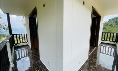 Se vende finca con casa de Lujo en San Roque, Antioquia