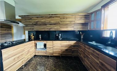 Se vende finca con casa de Lujo en San Roque, Antioquia