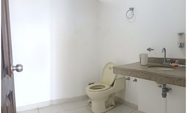 OFICINA EN ARRIENDO B. OBRERO CERCA AL MERCADO DEL SUR