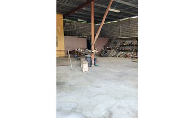 Venta de terreno con dos apartamentos!!!!