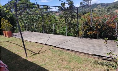 Vendo Casa Campestre en El Alto del Choco - Vía Marinilla  El Peñol