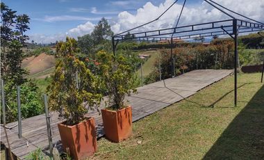 Vendo Casa Campestre en El Alto del Choco - Vía Marinilla  El Peñol