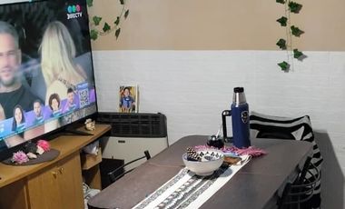 Casa en venta de 2 dormitorios c/ cochera en Barrio Jorge Newbery
