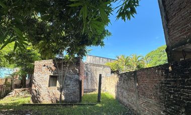VENDE terreno 10x50 Barrio Lote 4 sobre asfalto