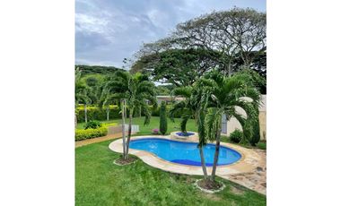 (J) CASA EN CONJUNTO PARA LA VENTA EN ROZO, VALLE