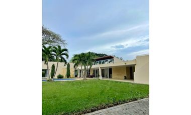 (J) CASA EN CONJUNTO PARA LA VENTA EN ROZO, VALLE