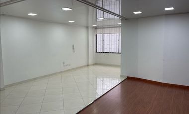 ARRIENDO OFICINA CHICO ATLANTIS