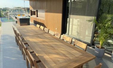 Casa en venta de 3 pisos a estrenar en Nordelta