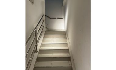 SE ALQUILA LOCAL COMERCIAL EN CALLE 50