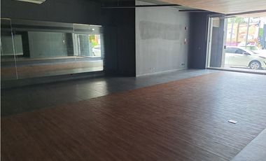 SE ALQUILA LOCAL COMERCIAL EN CALLE 50