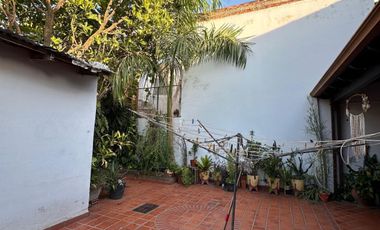 VENDE casa en el centro 10x20