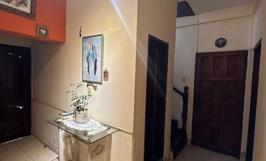 VENDE casa en el centro 10x20