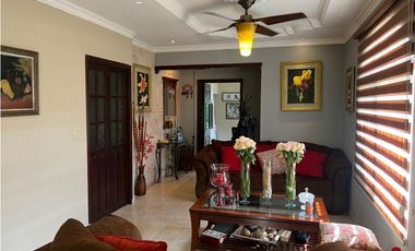 VENTA CASA CON TERRENO VILLA ZAITA