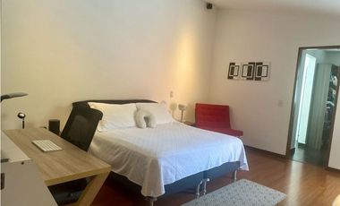 Vendo Hermosa casa en Los Parra-El Poblado.Medellín totalmente remodel