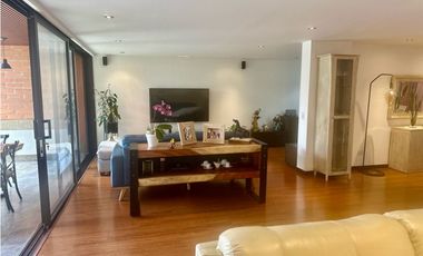 Vendo Hermosa casa en Los Parra-El Poblado.Medellín totalmente remodel