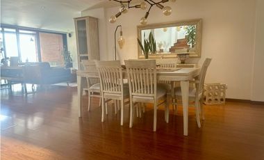 Vendo Hermosa casa en Los Parra-El Poblado.Medellín totalmente remodel