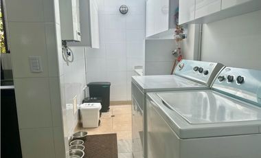 Vendo Hermosa casa en Los Parra-El Poblado.Medellín totalmente remodel