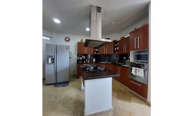 APARTAMENTO AMPLIO EN EL RECREO MONTERA EN OFERTA