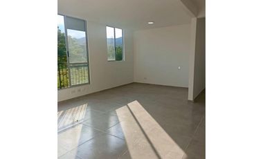 APARTAMENTO EN ALQUILER UBICADO EN CIUDAD GUBINAS- CERETE
