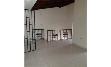 SE ARRIENDA CASA EL VICTORIA PISO 2 - TULUA