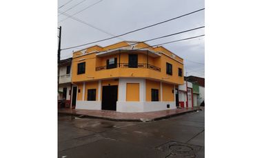SE ARRIENDA CASA EL VICTORIA PISO 2 - TULUA