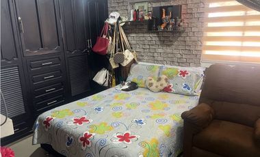 Se vende  apto en el barrio los andes de la ciudad de Barranquilla