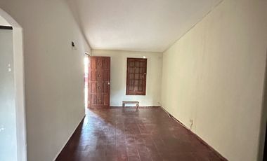 VENDE casa Barrio Colluccio excelente zona