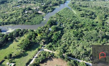 VENDE amplio lote de 15.400m2 en Curuzu La Novia