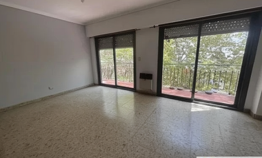 Casa en venta de 3 dormitorios c/ cochera en Tapiales