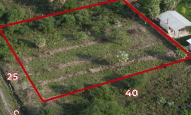 VENDE terreno 25x40 Barrio La Nueva Italia