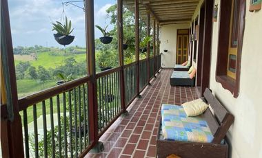 SE VENDE HOTEL ENTRADA CIRCASIA