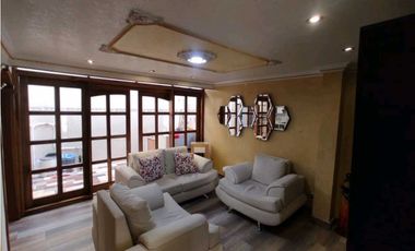 Apartamento en Loma de los Bernal