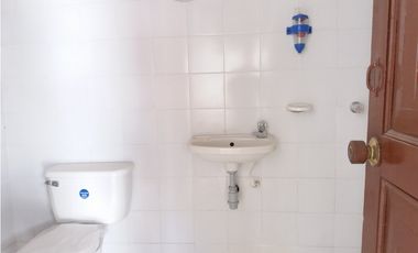 CASA EN VENTA PLAZOLETA PERALTA GIRON