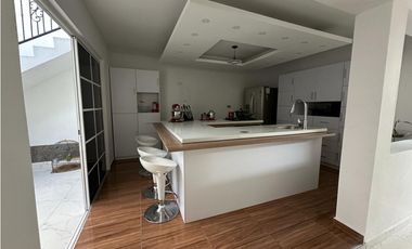 APARTAMENTO EN VENTA EN EL POBLADO