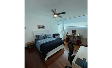 Se alquila casa en altos de golf