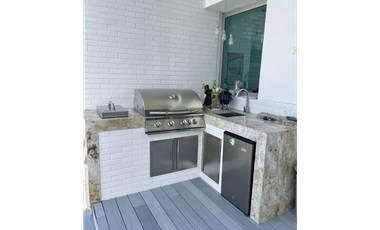 Se alquila casa en altos de golf