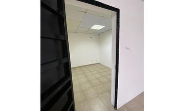 Se Alquila estratégico Local  en el Ingenio a Pasos de la Estación