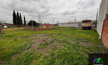 Venta-permuta. Terreno de 713m2 ubicado en Gualeguaychú