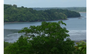 Se Vende terreno en Bahía  Boca Brava
