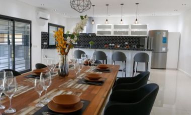 Casa en venta de 4 dormitorios c/ cochera en San Vicente