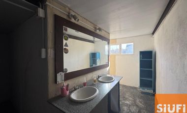 Se alquila Hostel en Faro Norte.