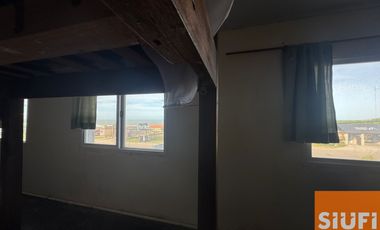 Se alquila Hostel en Faro Norte.