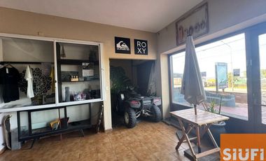 Se alquila Hostel en Faro Norte.