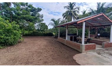 VENTA DE CABAÑA CERCA AL MAR EN SAN BERNARDO DEL VIENTO