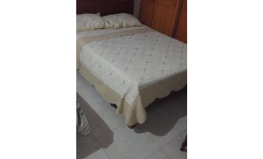 VENDE CASA LOTE CON APARTAMENTO EN LA CASTELLANA 660 M2