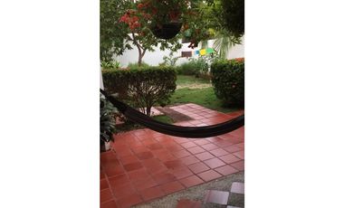 VENDE CASA LOTE CON APARTAMENTO EN LA CASTELLANA 660 M2