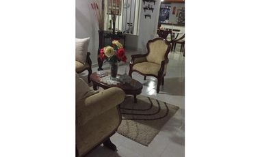 VENDE CASA LOTE CON APARTAMENTO EN LA CASTELLANA 660 M2