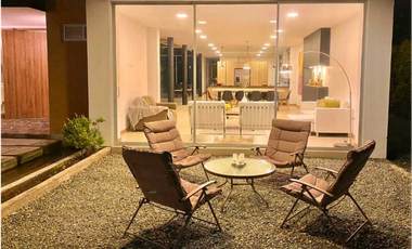 FINCA TURISTICA  EN SANTAGUEDA INDEPENDIENTE -  AMOBLADA