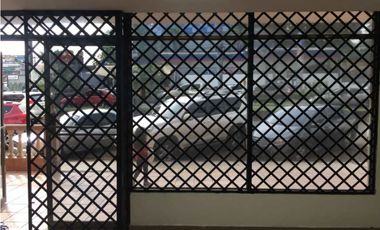 ¡SE VENDE!! Excelente Local Comercial en la Cresta